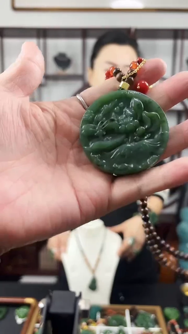 颈饰未镶嵌和田玉和和美美