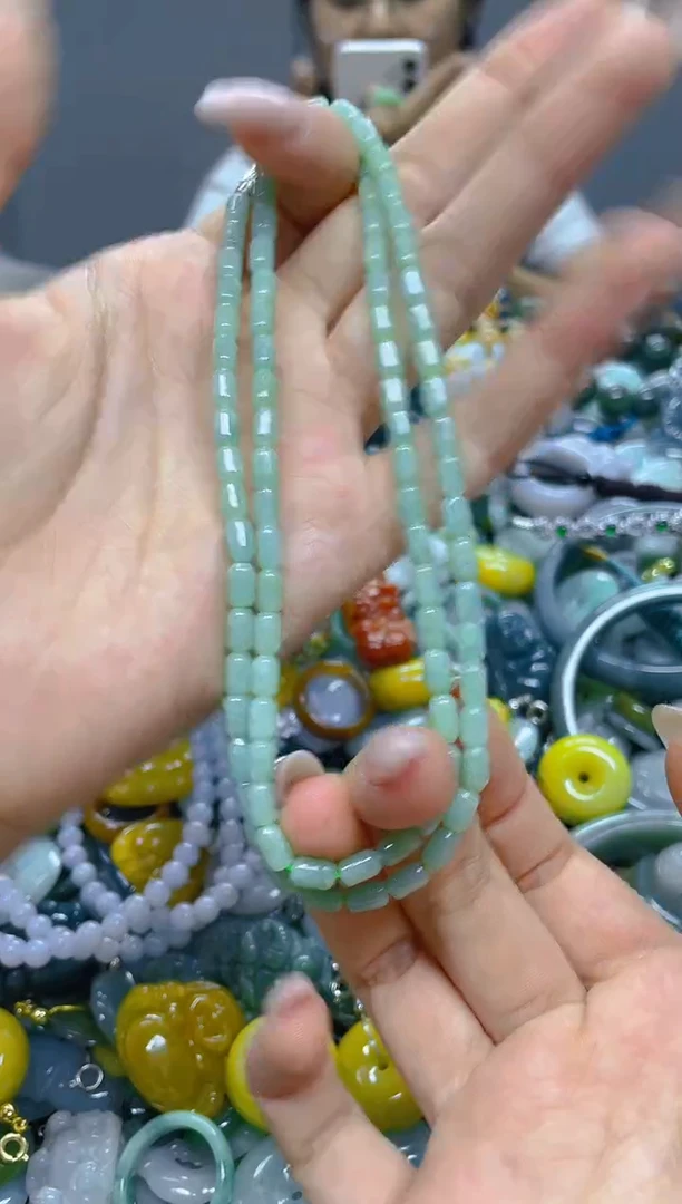 翡翠未镶嵌颈饰5MM/W/翡翠A货,1件也是批发价