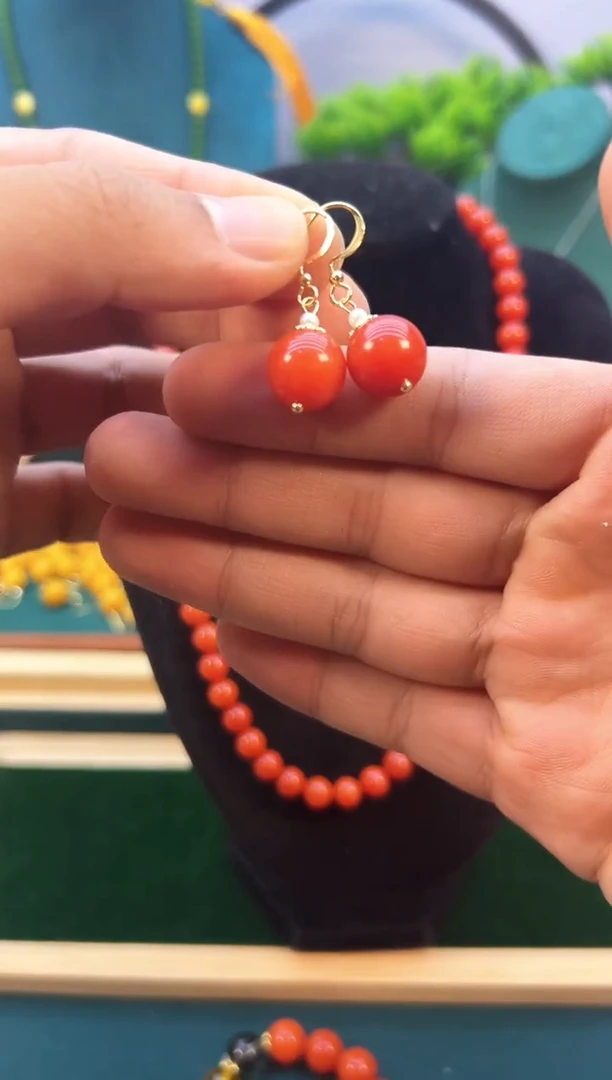 翡翠14K金镶嵌耳饰E68