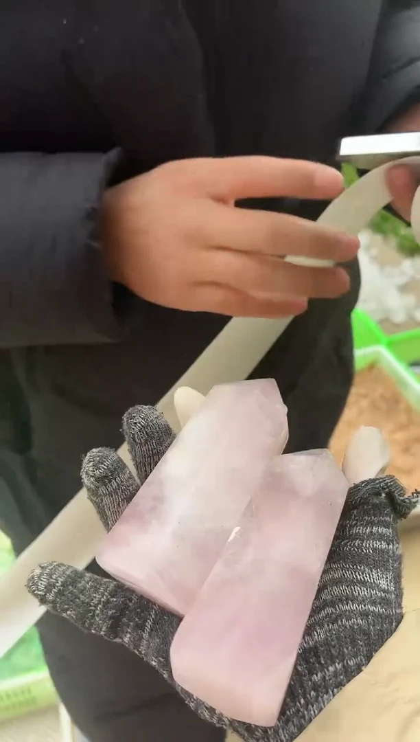 【闪购商品】水晶摆件未镶嵌粉水晶柱子多样性发一个 776