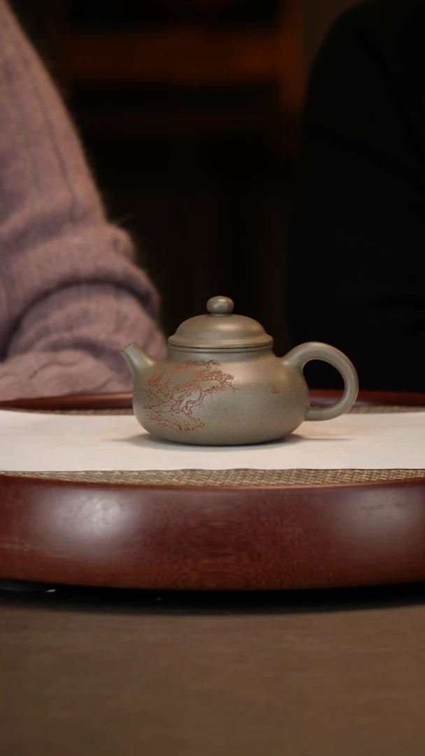 【闪购商品】紫砂茶壶烟雨天青容天130c