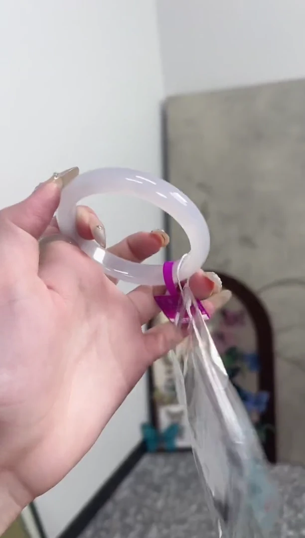 【闪购商品】玛瑙/玉髓手镯未镶嵌57圈 需要包容