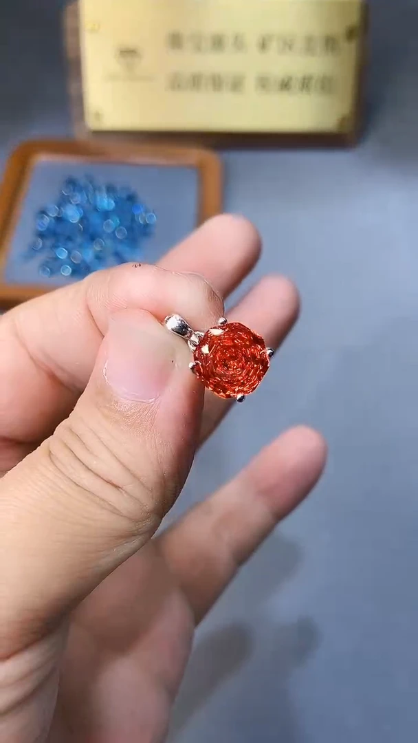 【闪购商品】石榴石颈饰银S925镶嵌354