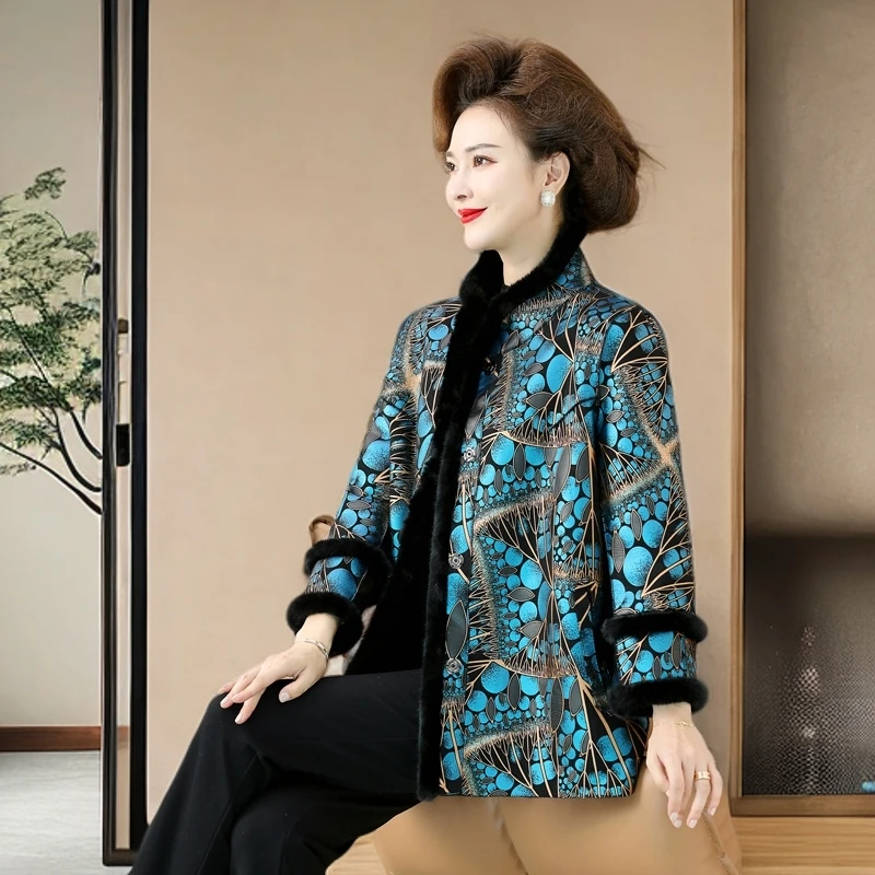 源头中老年妈妈装秋冬季时尚洋气宽松大码双面穿皮毛一体毛呢外套