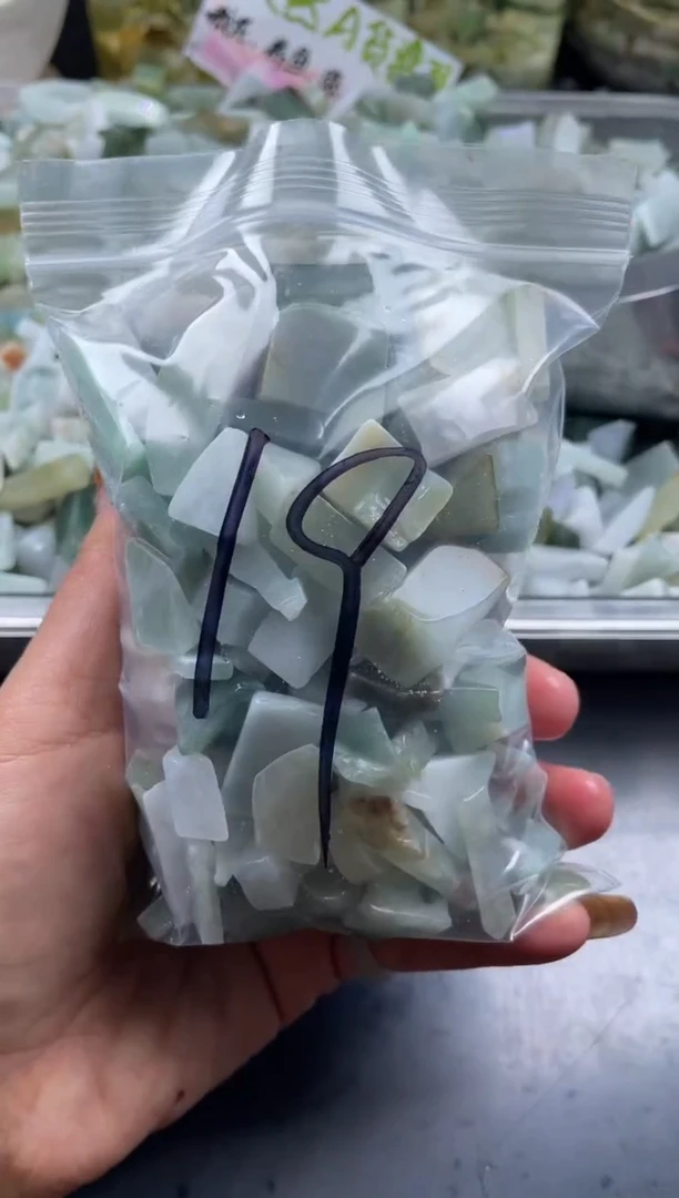 配石翡翠天然翡翠小号500克19