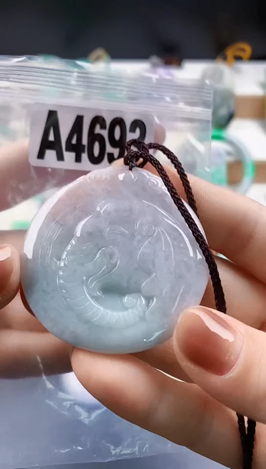 颈饰未镶嵌翡翠天然翡翠吊坠挂件