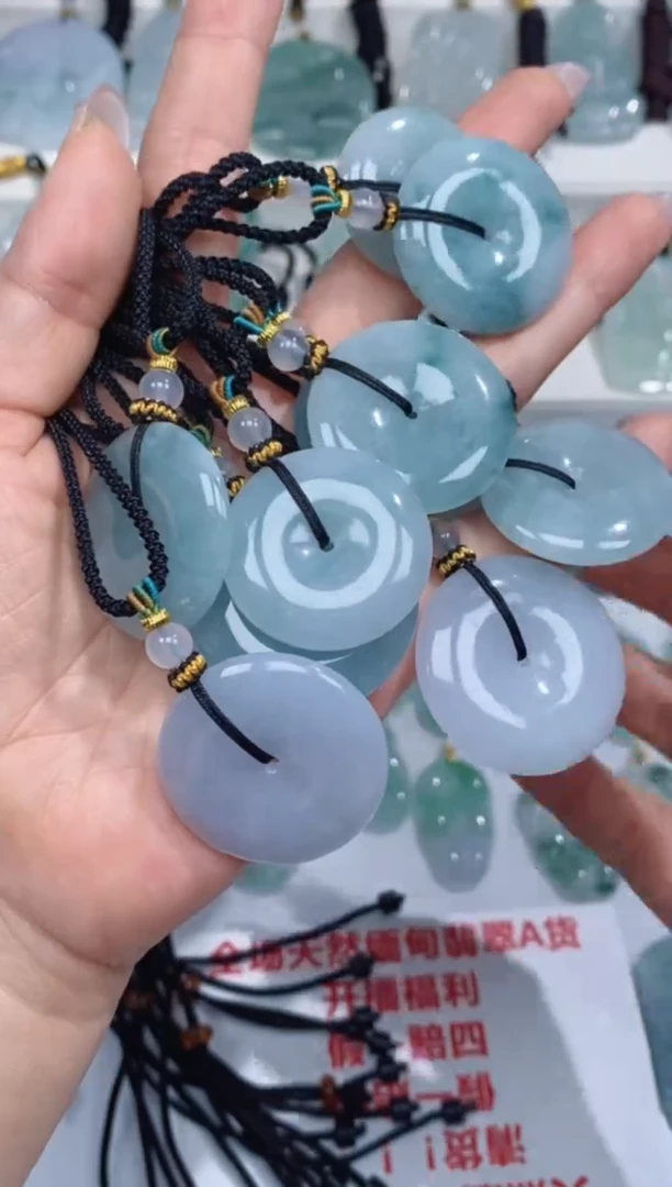 颈饰未镶嵌翡翠吊坠团购多样性发一件