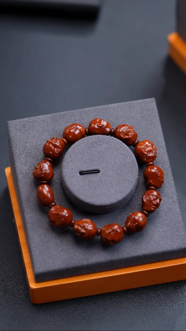 手串橄榄核看****千橄榄核