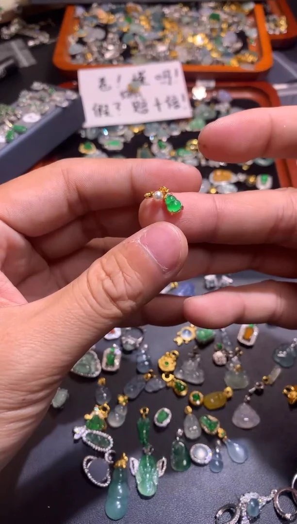 【闪购商品】翡翠吊坠(不含链)银S925镶嵌1