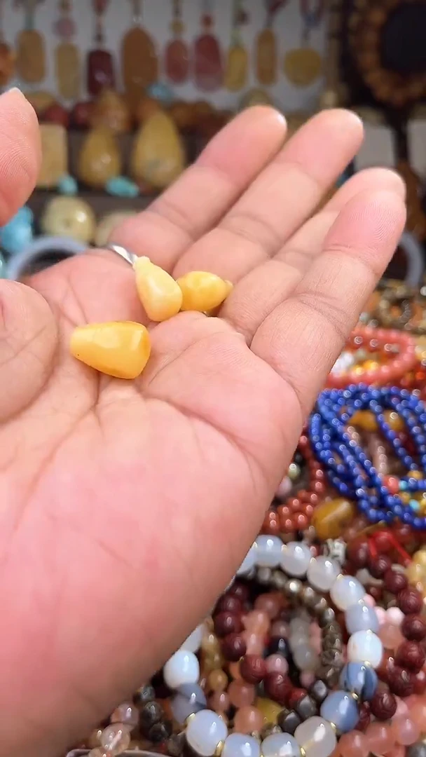 裸石琥珀未镶嵌多样性发货只发一件168864