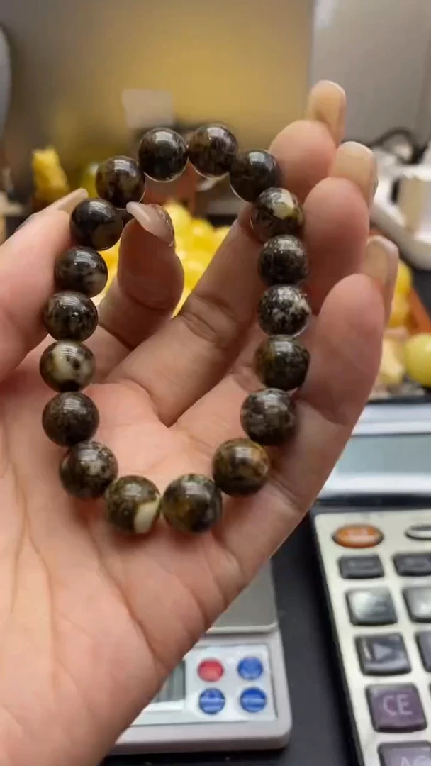 琥珀未镶嵌珠宝奇石2355