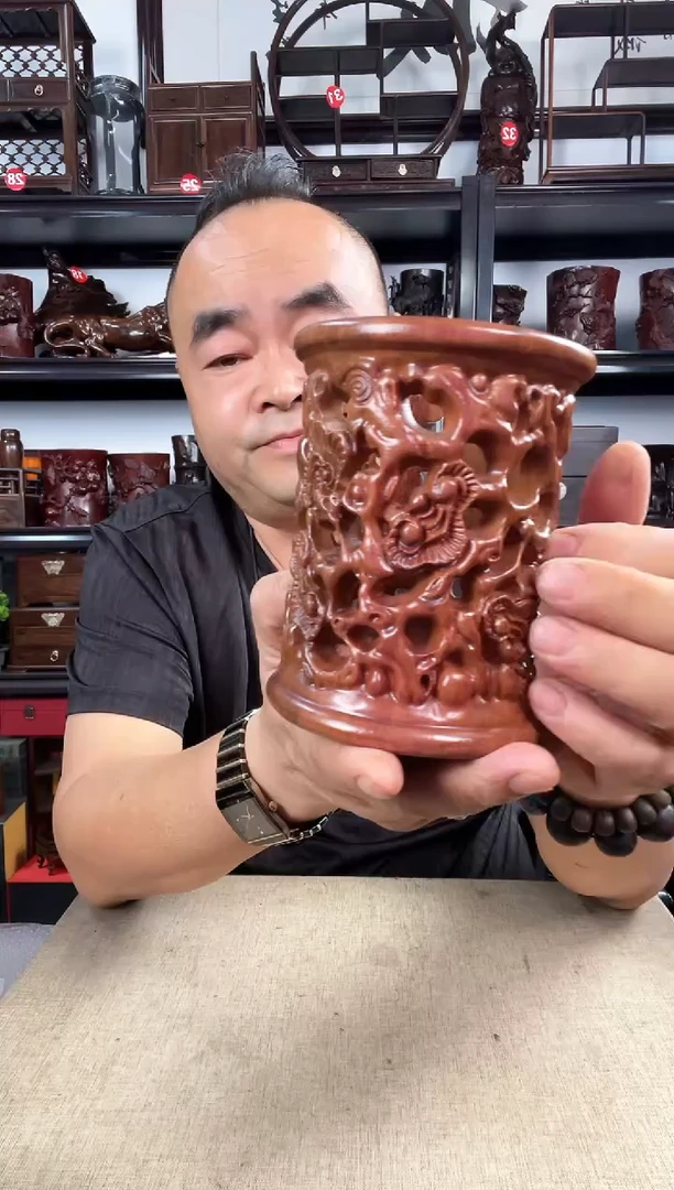 木黄笔筒老李红木工艺品