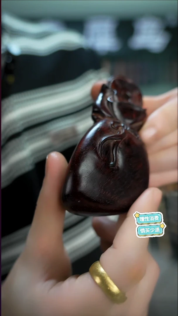 檀香紫檀（小叶紫檀）手作木制雕刻品