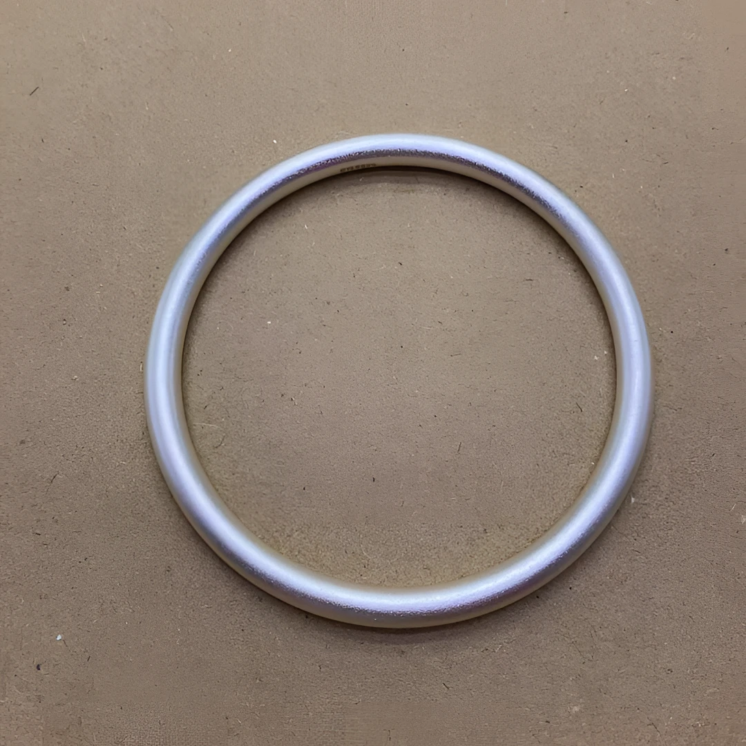 贵姐精品银手镯（无礼盒）050-1