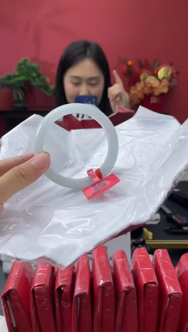 未镶嵌手镯翡翠2