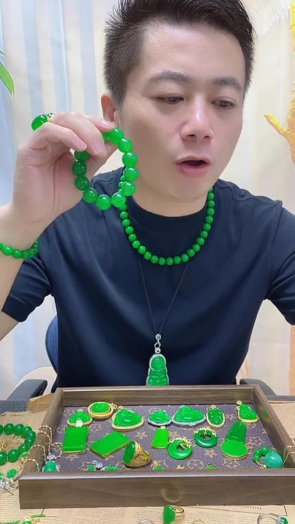 未镶嵌手链翡翠翡翠手链