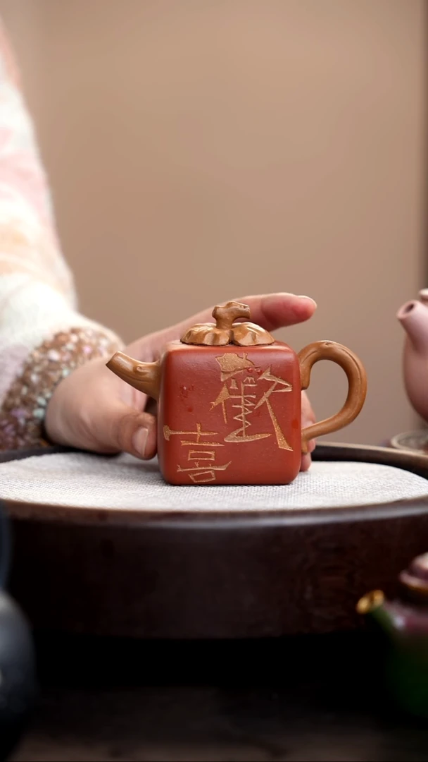 茶壶紫砂老段泥四方柿子壶欢喜