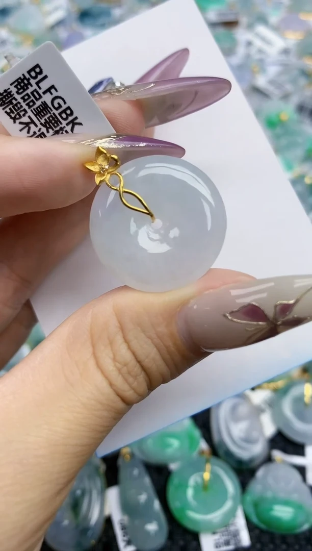 翡翠挂件18K金镶嵌291   天然翡翠A货