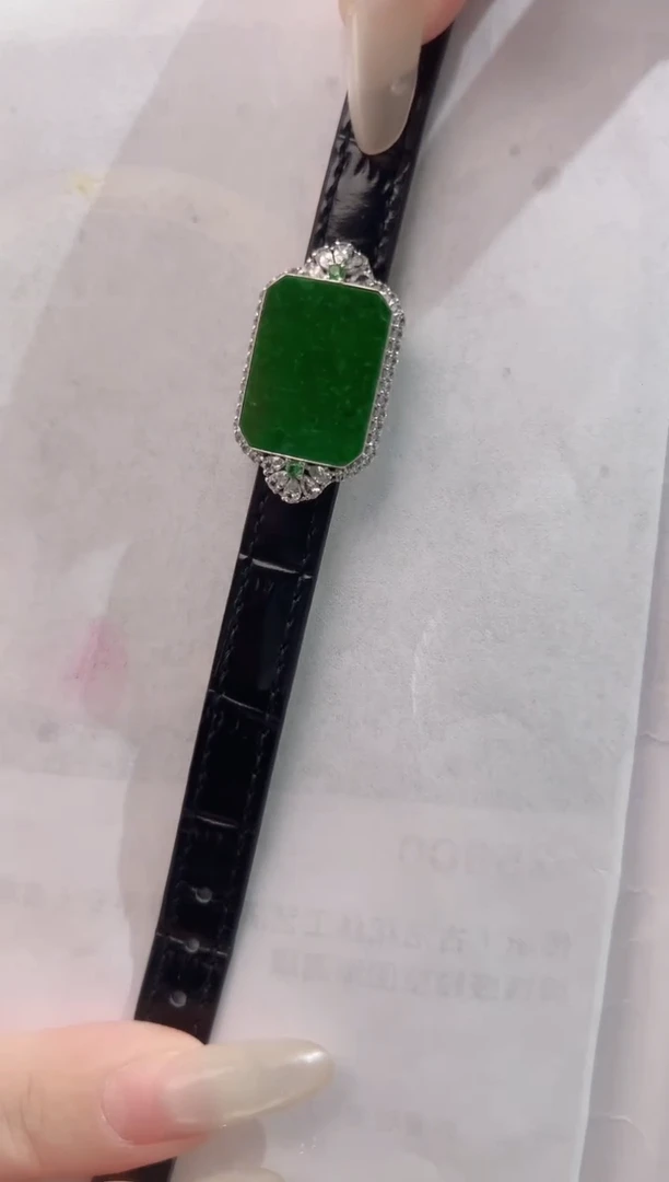 【闪购商品】翡翠颈饰18K金镶嵌88888888888
