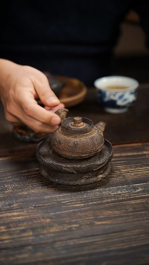 全手工制作 重工 南蛮 重肌理 蜂窝底 侧把壶 120cc