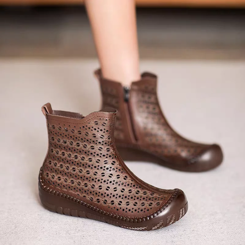9977头层牛皮复古手工洞洞短靴