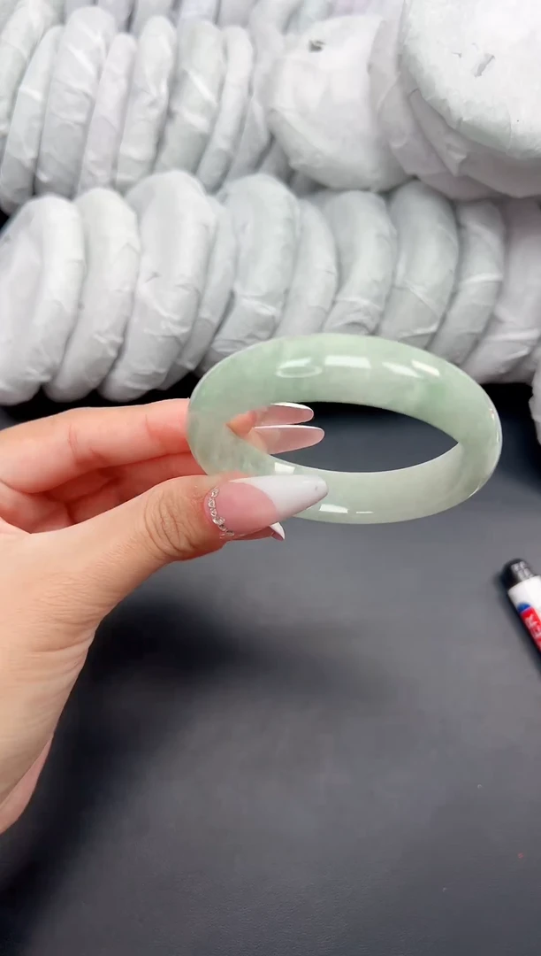 精品手镯，一物一拍J-005