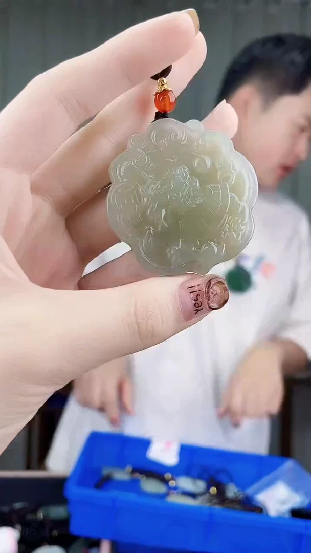 未镶嵌和田玉挂件拍一发一，多样性发货！