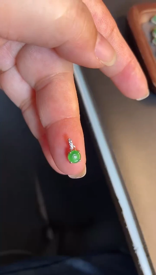 吊坠(不含链)银S925镶嵌翡翠1