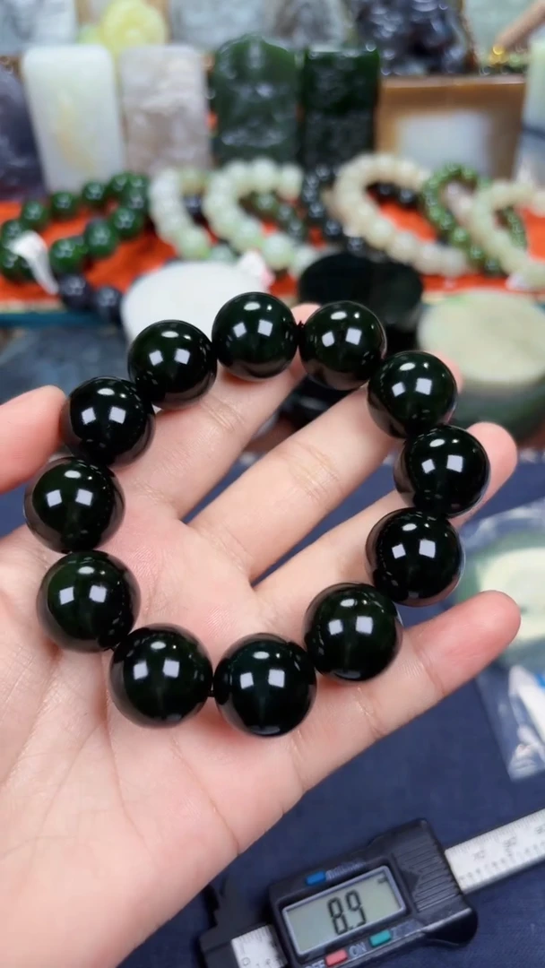 颈饰未镶嵌和田玉九****举和田玉