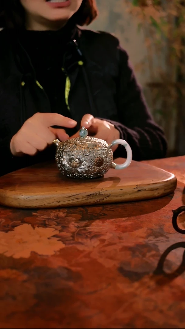 泓**映见芸见器李树坤老师《万花》泡茶银壶