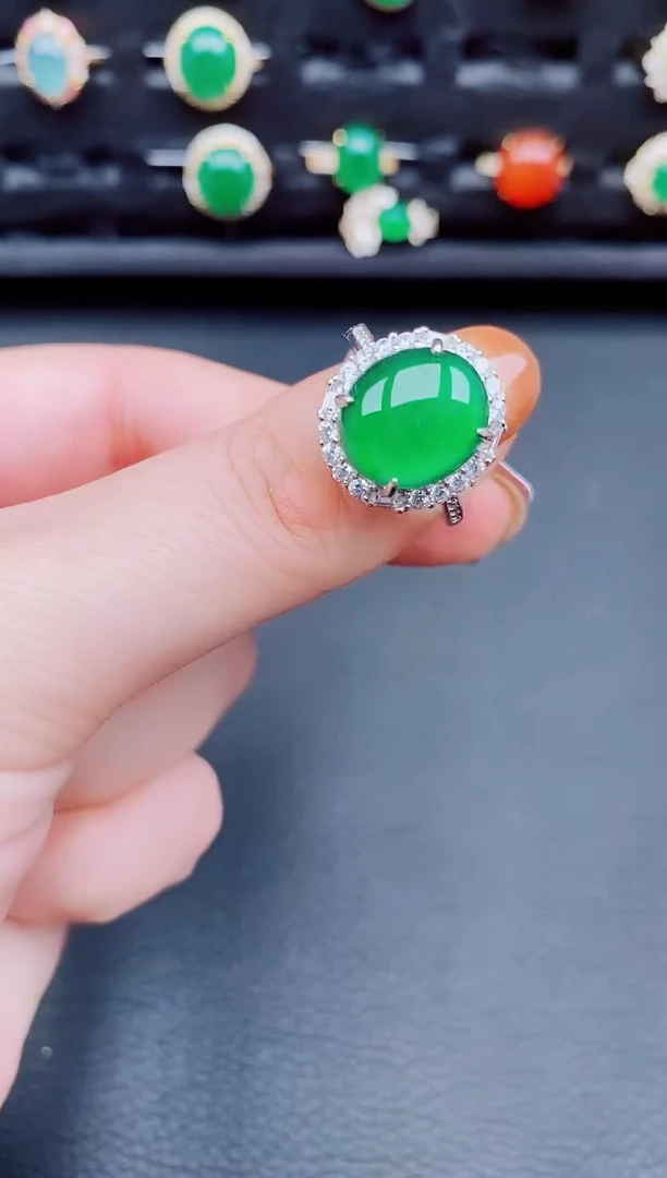 【闪购商品】翡翠戒指银S925镶嵌天然a货翡翠96