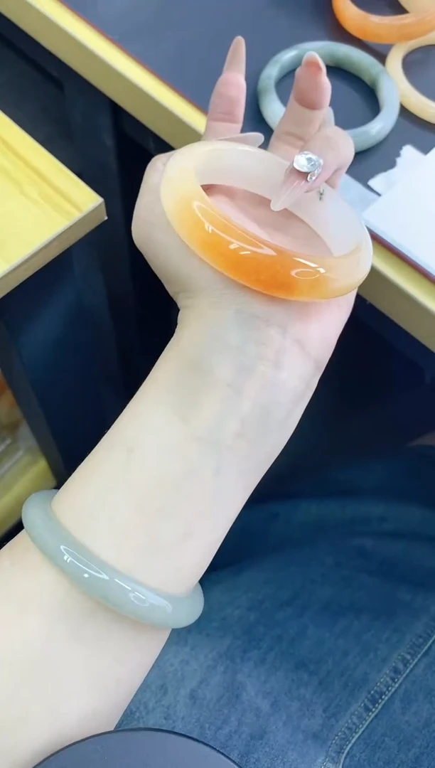 石英质玉手镯未镶嵌354/黄龙/58.8