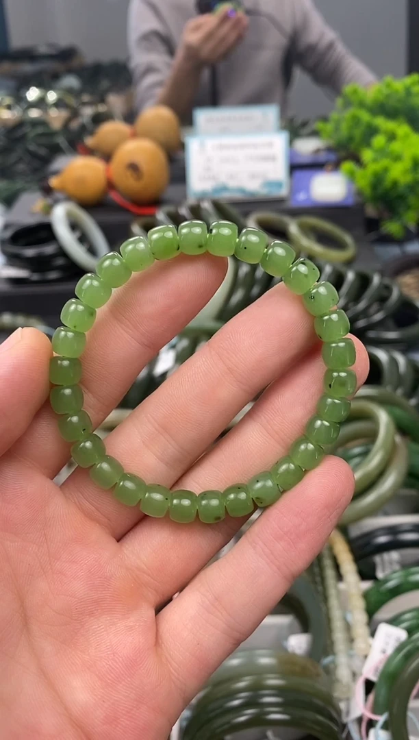 未镶嵌手镯和田玉7mm