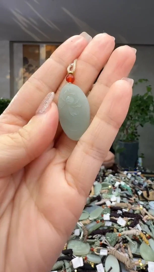 未镶嵌和田玉挂件拍一发一