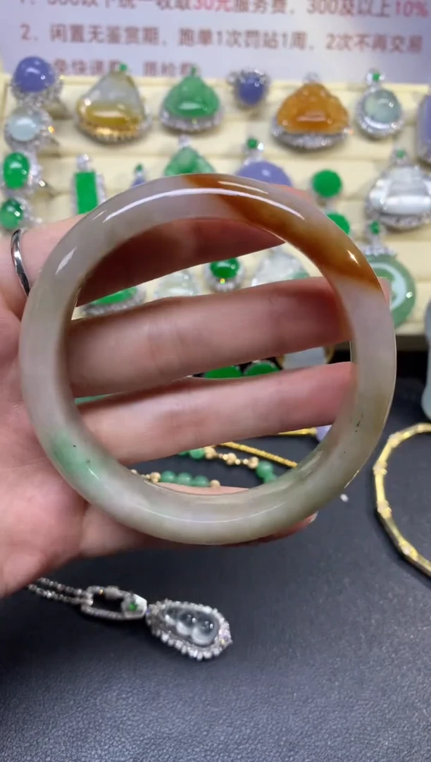 翡翠手镯未镶嵌手镯|900+90