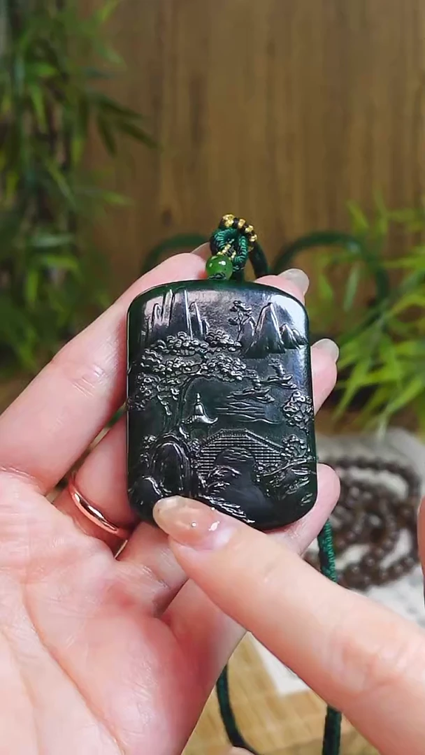 【闪购商品】和田玉吊坠(赠链)未镶嵌和田玉俄料七坑山水牌吊坠