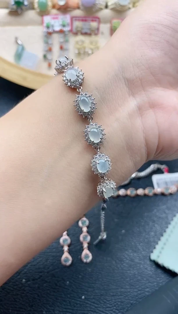 翡翠戒指银S925镶嵌1111