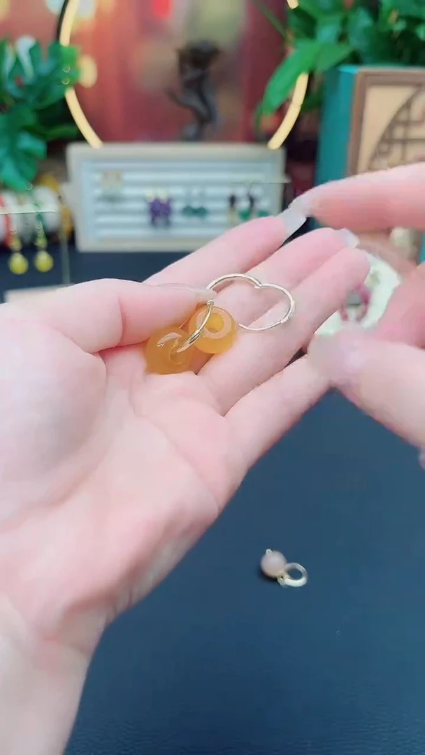 玛瑙/玉髓耳饰未镶嵌536000