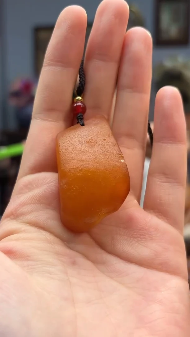 琥珀颈饰未镶嵌吊坠
