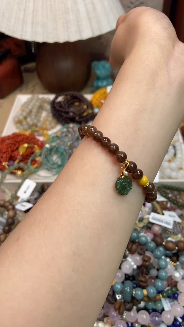 手饰和田玉未镶嵌103