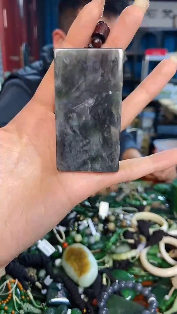 未镶嵌和田玉挂件1