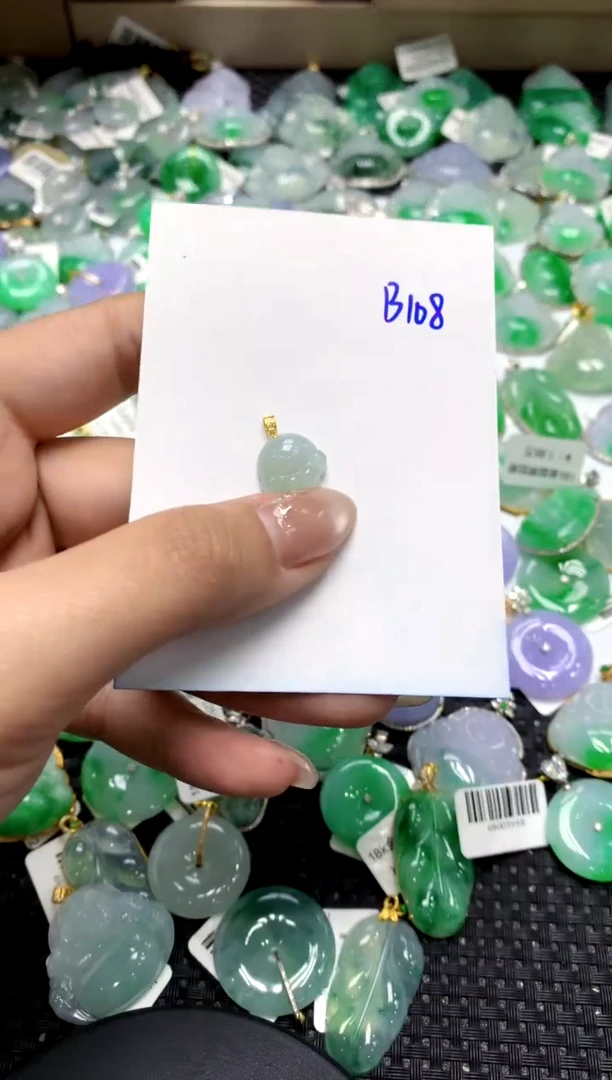 【闪购商品】翡翠颈饰18K金镶嵌1111111111111111