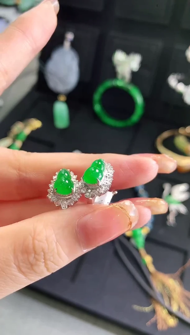 【闪购商品】翡翠耳饰18K金镶嵌耳饰