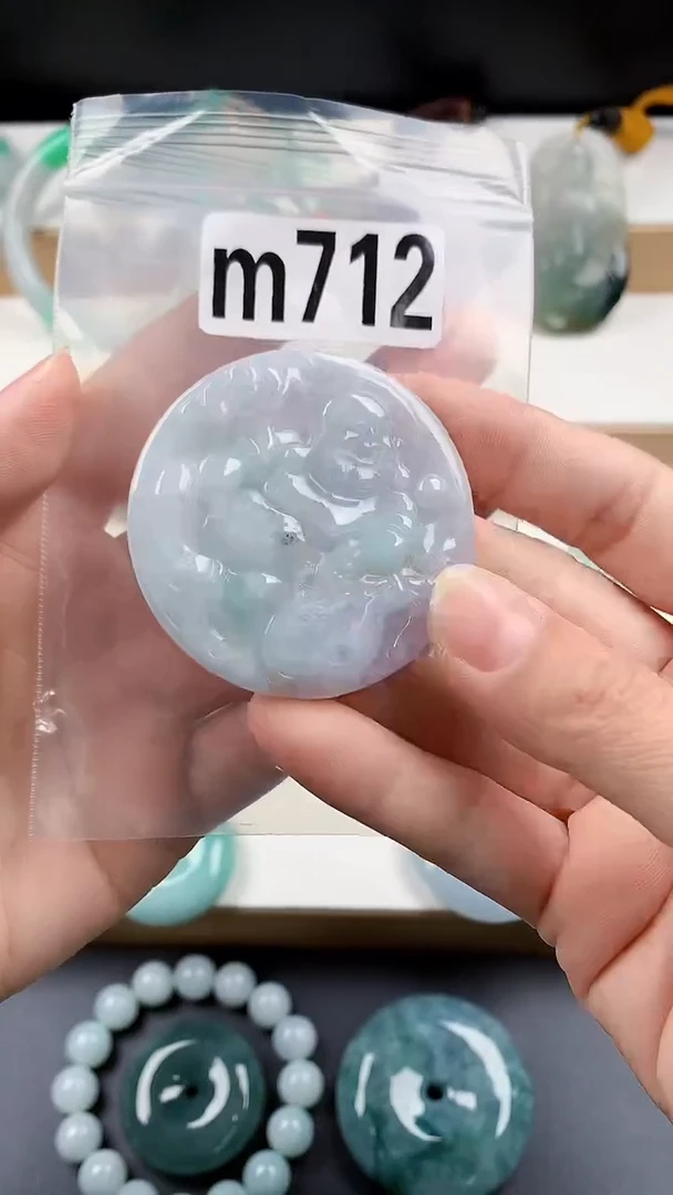 颈饰未镶嵌翡翠天然翡翠吊坠挂件