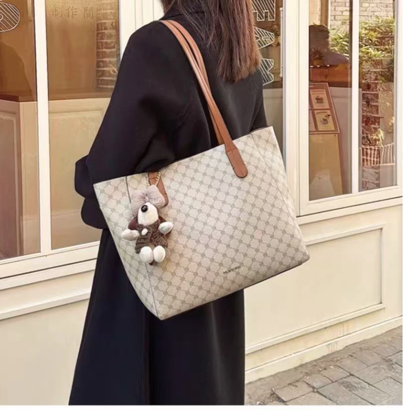 稻草人高级感印花单肩包女士小众新款大容量托特通勤大包送朋友