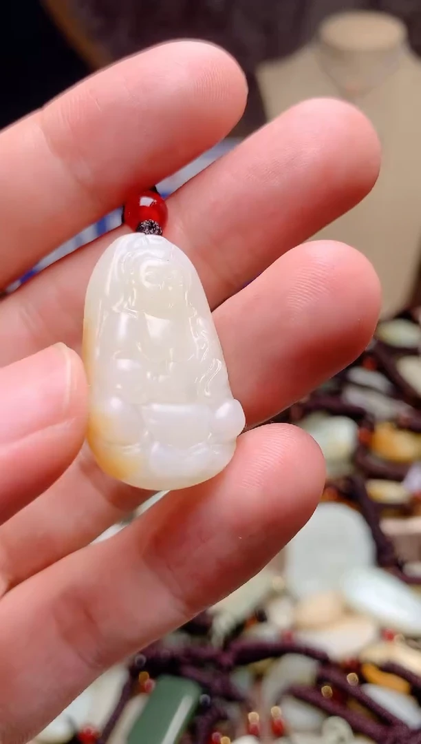 和田玉未镶嵌颈饰1