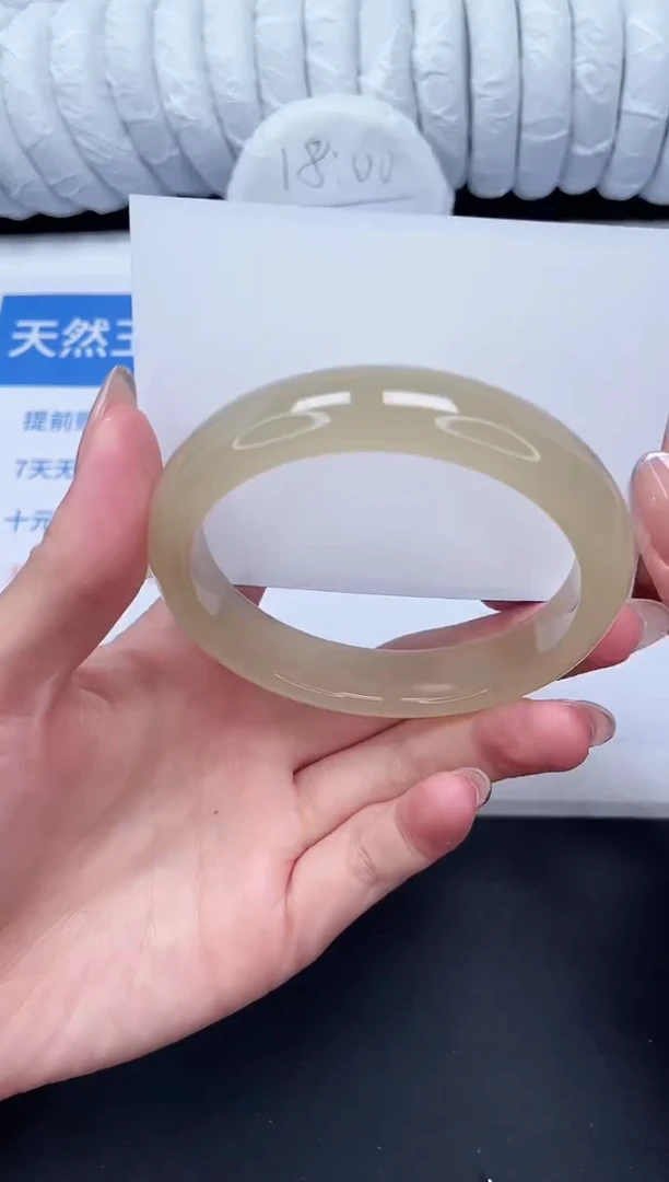 未镶嵌手镯石英质玉25-58XBJ