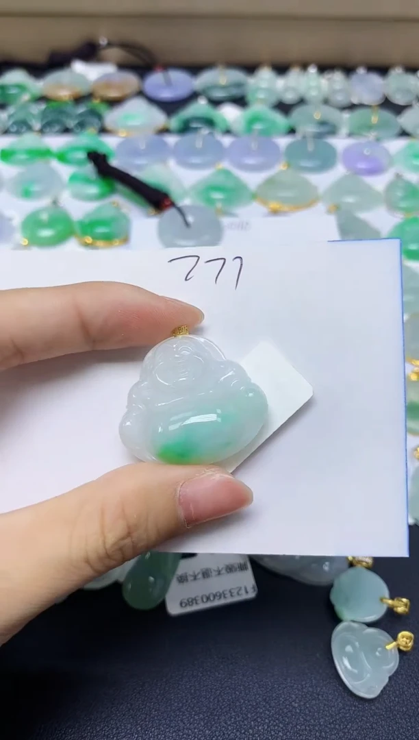 翡翠18K金镶嵌颈饰 天然缅甸翡翠A货