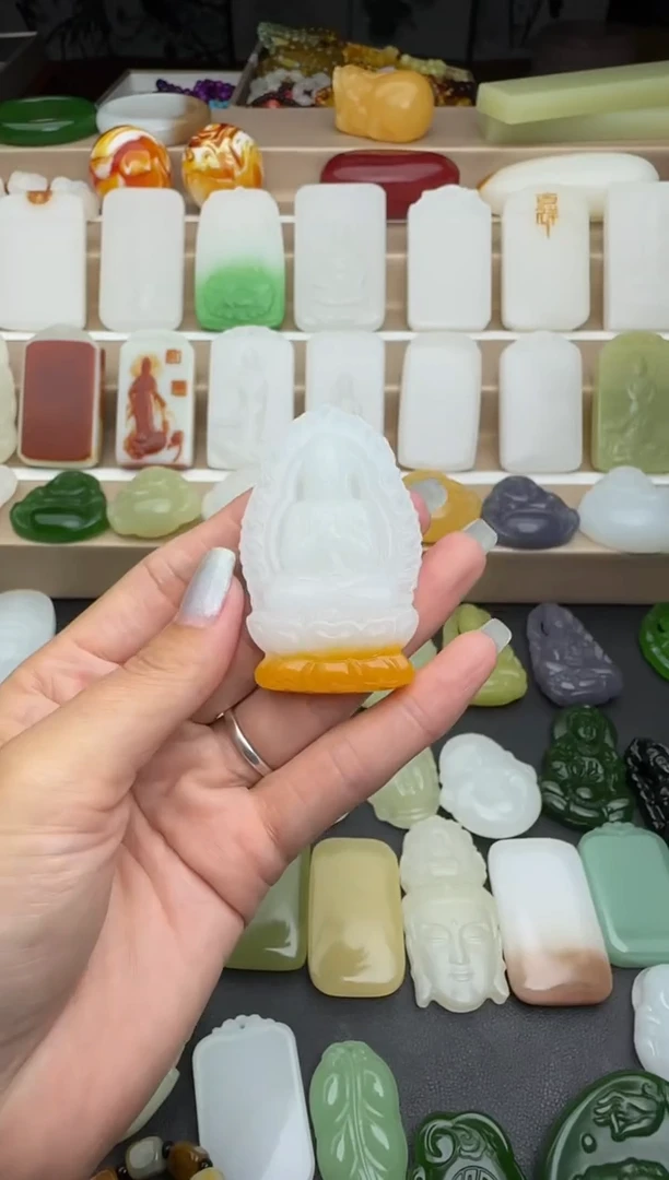 和田玉未镶嵌挂件