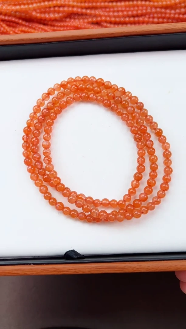 【闪购商品】南红玛瑙长串未镶嵌冰红柿子红5+一条